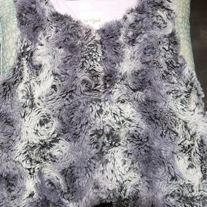 Bundle only pls🌟Cat & Jack Faux Fur Vest